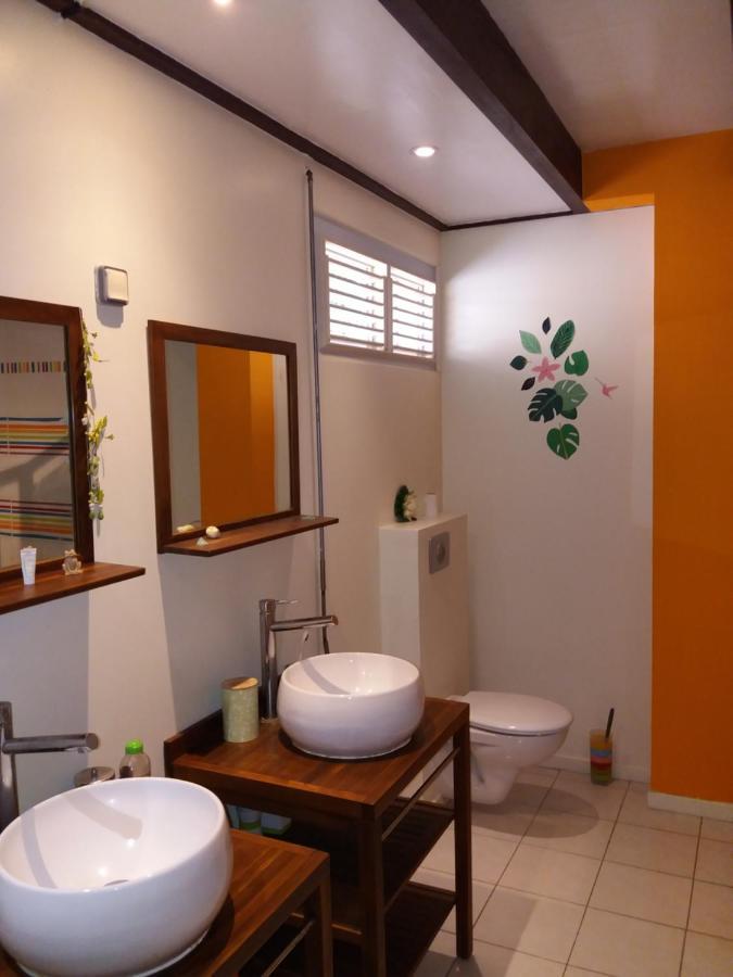 Chambre D'Hote Et Loft Dans Maison De Charme Piscine A Debordement La Villa Gialla Schoelcher Luaran gambar