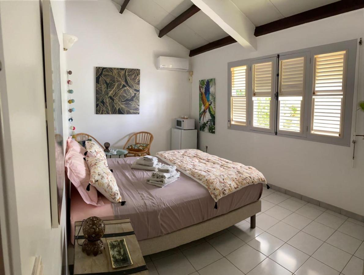 Chambre D'Hote Et Loft Dans Maison De Charme Piscine A Debordement La Villa Gialla Schoelcher Luaran gambar